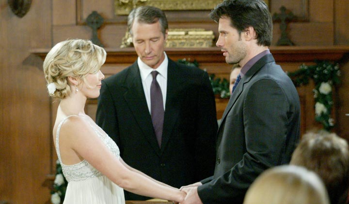 DAYS' Christie Clark and Austin Peck returning